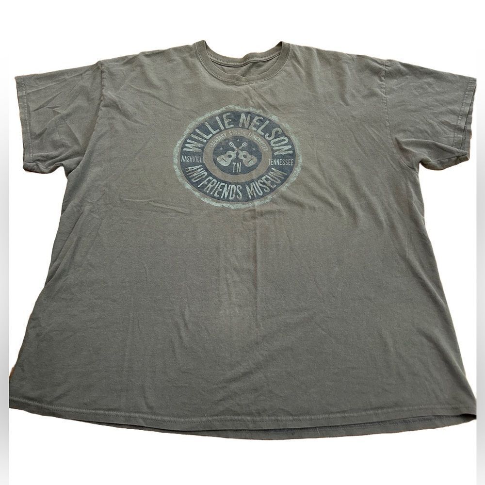 Willie Nelson And Friends Museum Nashville Tennessee T-shirt